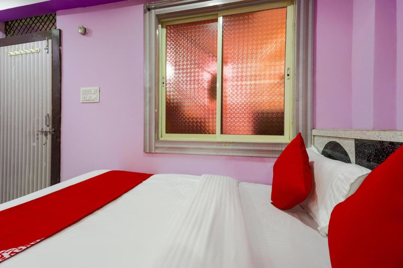 Oyo 45752 Hotel Sb Palace Godarpura Eksteriør bilde